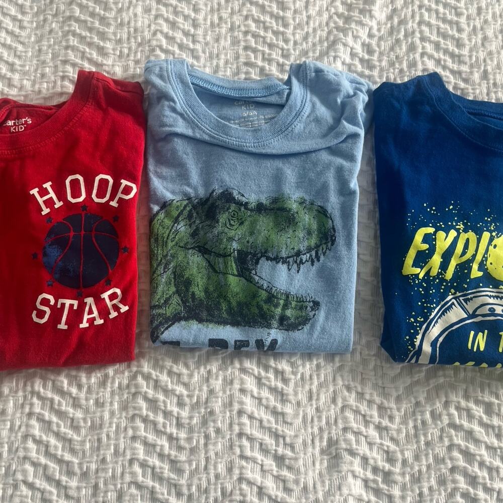 Carterβs boys size 6 short sleeve T-shirt bundle